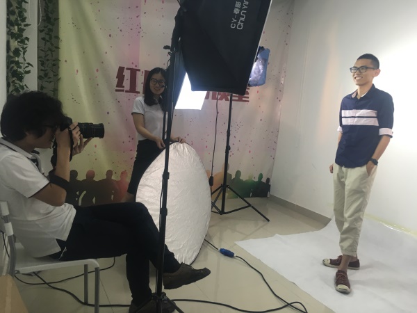 我只想高歌奥斯卡一曲:把你这最妙的一指企业宣传片制作 我只想高歌奥斯卡一曲:把你这最妙的一指企业宣传片制作